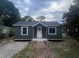 1912 Paris Rd, Knoxville, TN 37912