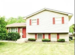 3249 Gilboa Ave, Zion, IL