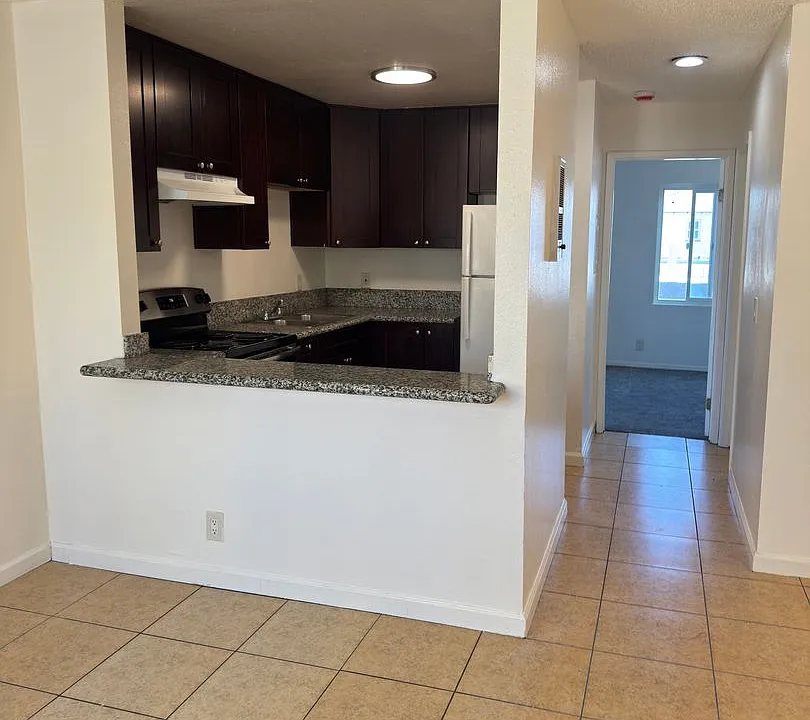 4343 Altadena Ave