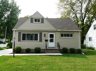 128 Brookfield Rd, Avon Lake, OH 44012