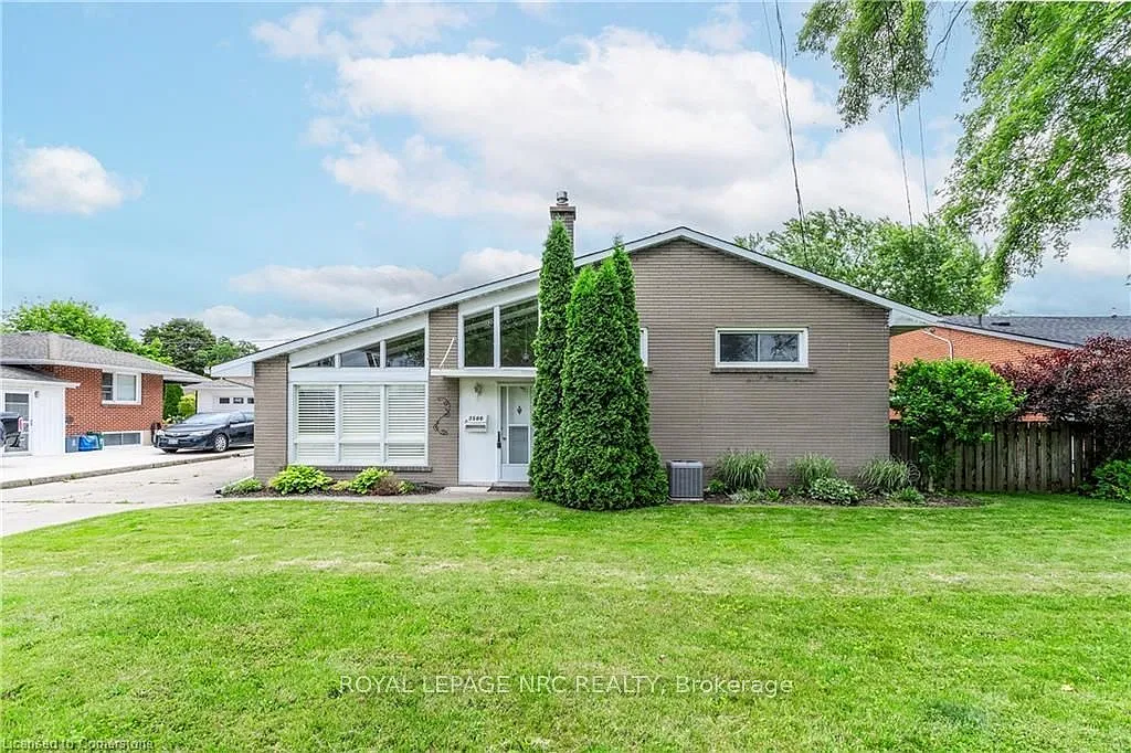 3 bed, $2,800 — Photo 1