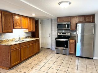 204 S Main St, Middletown, CT 06457