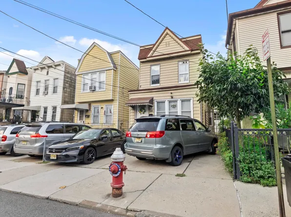 56 Roosevelt Ave, Jersey City, NJ 07304