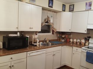 65 Hickory Rd, Highland Lakes, NJ 07422