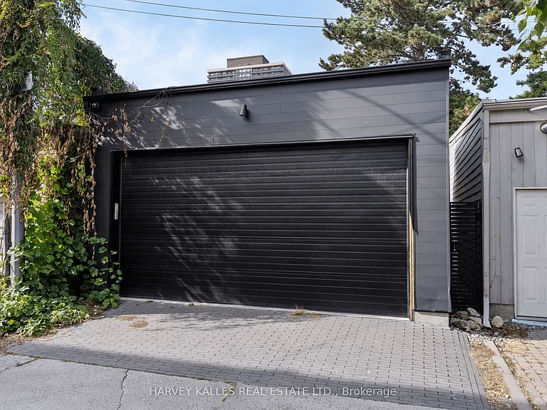 43 Summerhill Ave — Photo 29