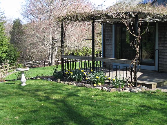 Side Deck, south side