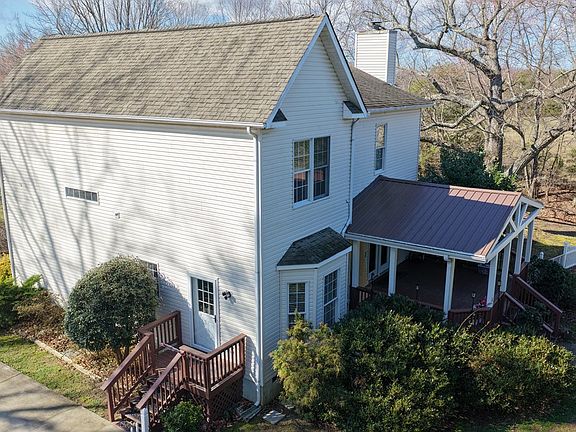 3rd image of 168 Dry Bridge Rd