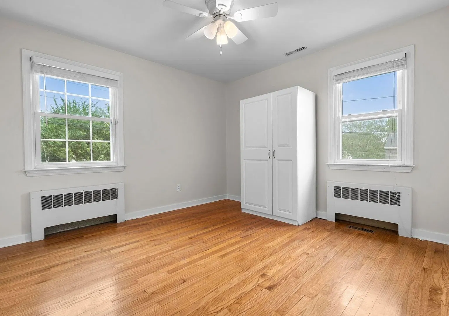 Charming 3BR House in Milford — Photo 1