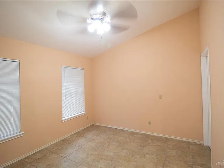 1510 River Bend Dr #6 — Photo 9