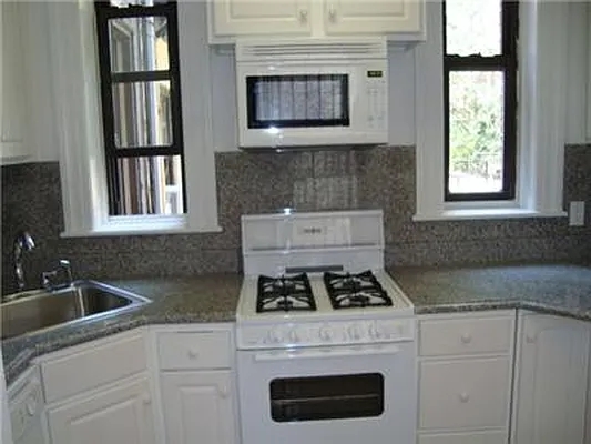 Rented by Luxor Homes & Investment Realty | media 7