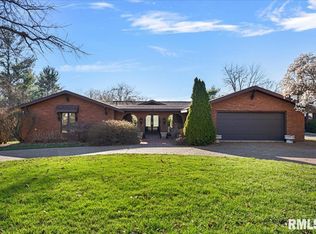 13 Red Bud Ln, Springfield, IL 62712