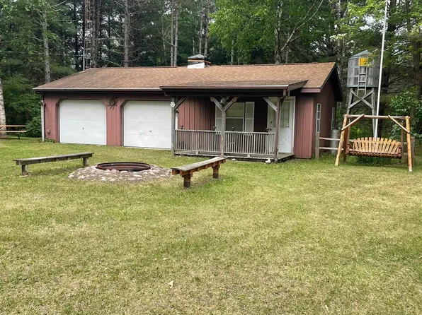 139 N Bush Ln, Tawas City, MI 48763