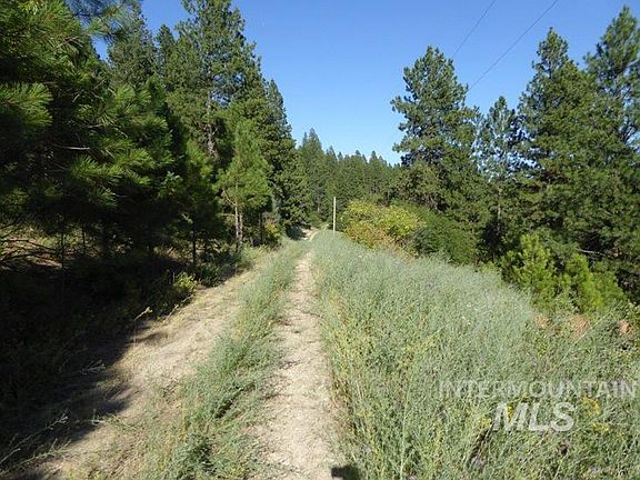 2nd image of Tbd Snowberry Ln Lot 6