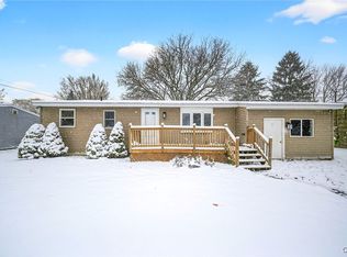 310 Midwood Dr, Liverpool, NY 13088