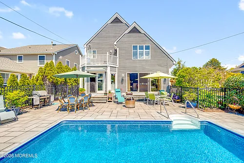 200 Beacon Blvd Photo 1