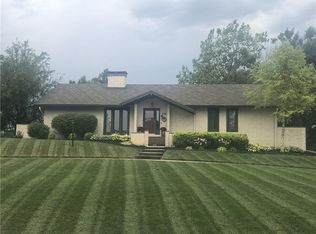 634 Fairway Ln, Fort Scott, KS 66701