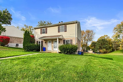 142 N Pleasant Ave Photo 1