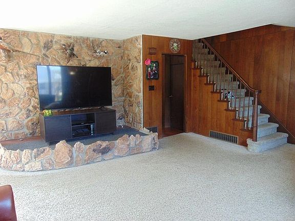 2nd image of 614 N 10th St
