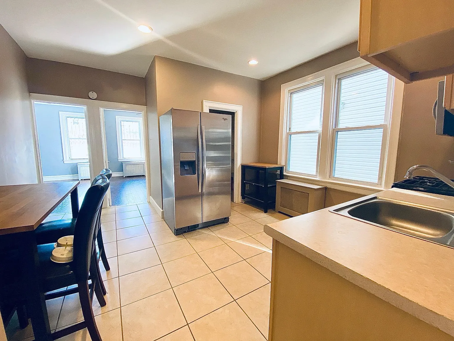 2 bed, 1.0 bath, $2,150 — Photo 4