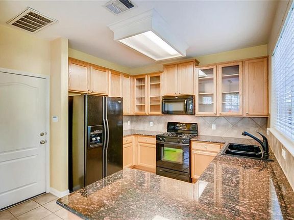 5th image of 8518 Cahill Dr APT 34