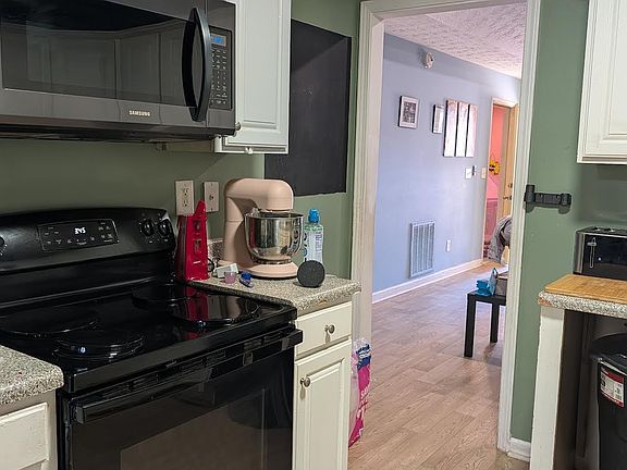 5th image of 167 Apple Valley Rd