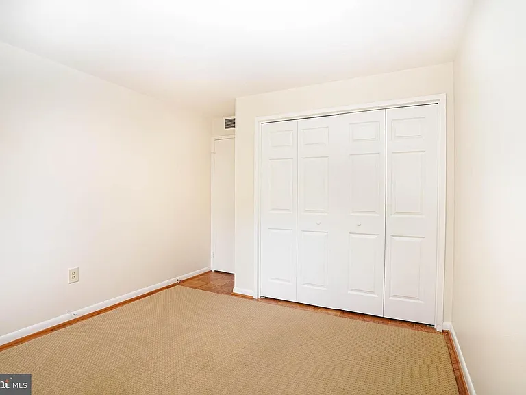 10416 Rockville Pike #302 — Photo 5