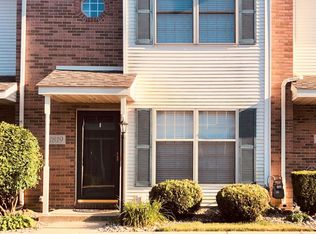 1819 Chestnut Ln, Crown Point, IN 46307
