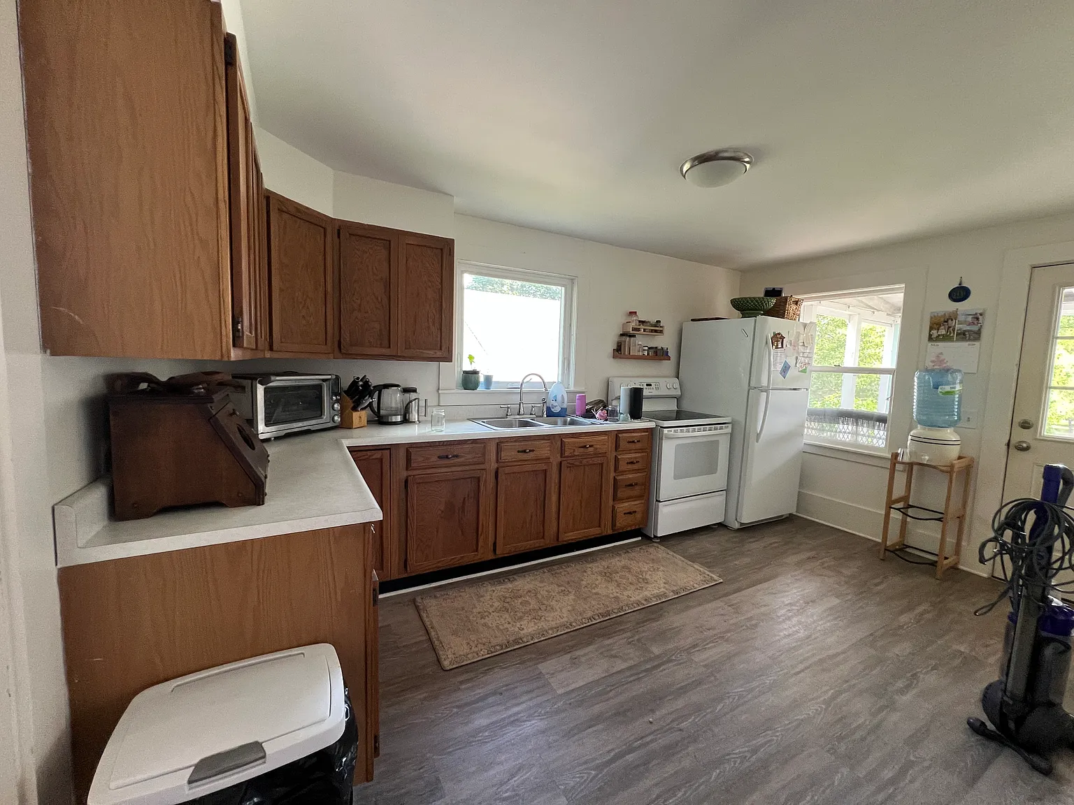 4 bed, 1596 sqft, $2,000 — Photo 2