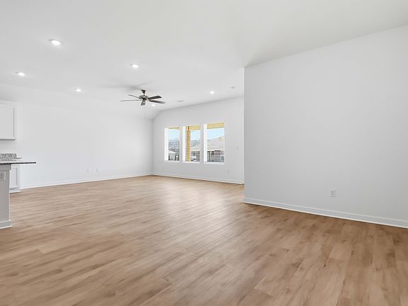2nd image of 3041 Amarillo Way