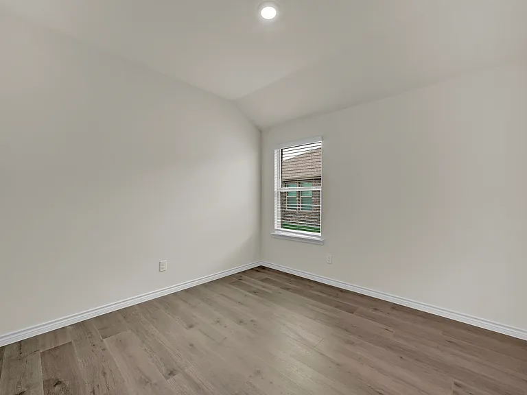 2044 Hearn Dr — Photo 7