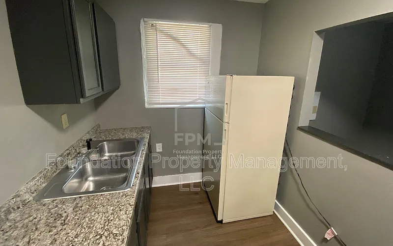 3468 Bowen Ave — Photo 3