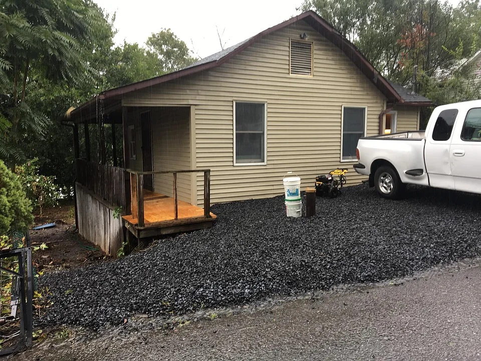 19 Saugerties Manor Rd