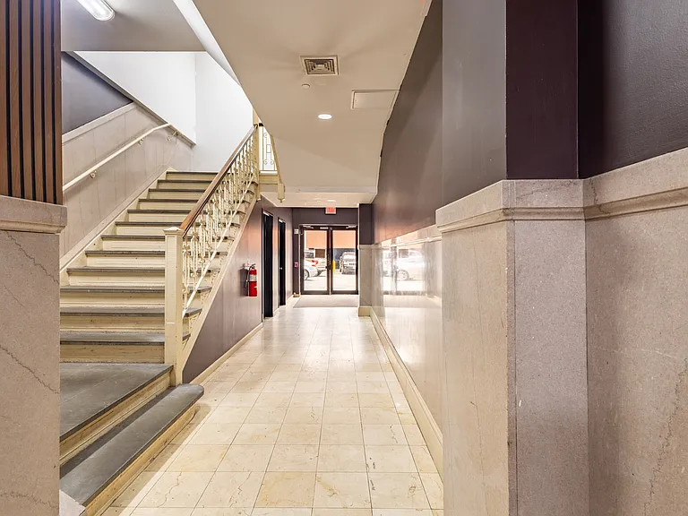 Thayer Building — Photo 12