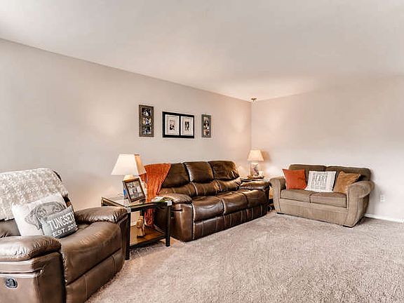 3rd image of 6121 101st Pl NE