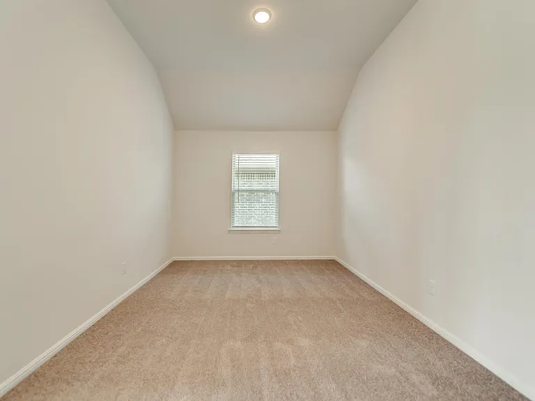 4909 Cleves Ave — Photo 12