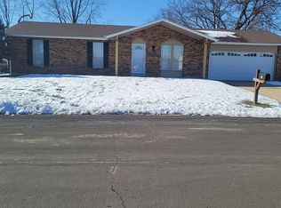 937 Mallory Dr, Saint Charles, MO 63303