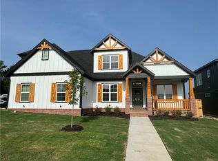 300 Estella St, Lowell, AR 72745