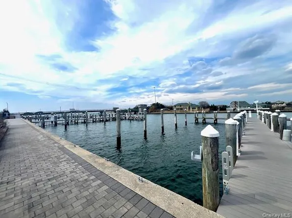 231 Dune Road #905, Westhampton Beach, NY 11978