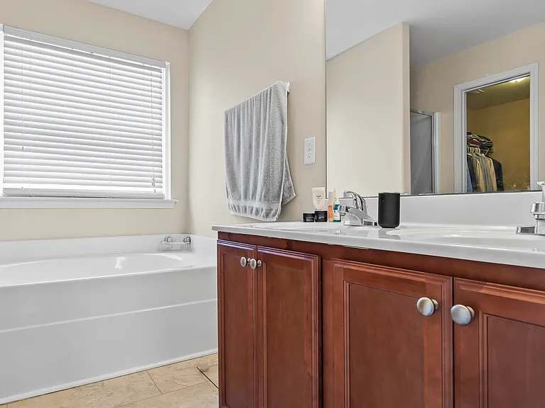 116 Sages Ridge Dr — Photo 21