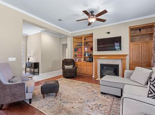 110 Persimmon Ln, Georgetown, TX 78633