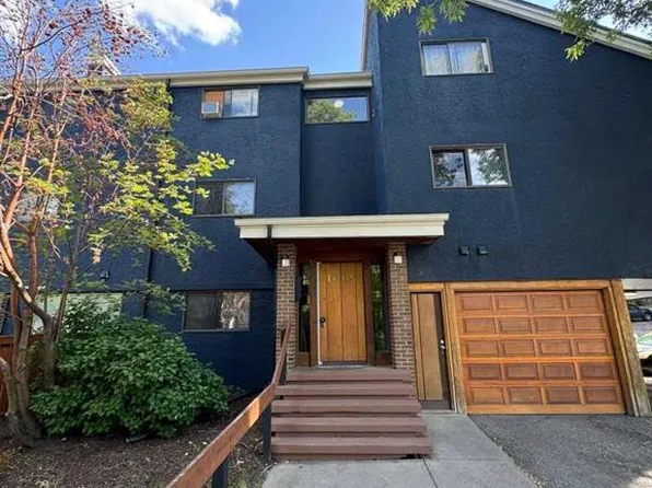 1605 N 16th Ave SW #207, Calgary, AB T3C 1A2