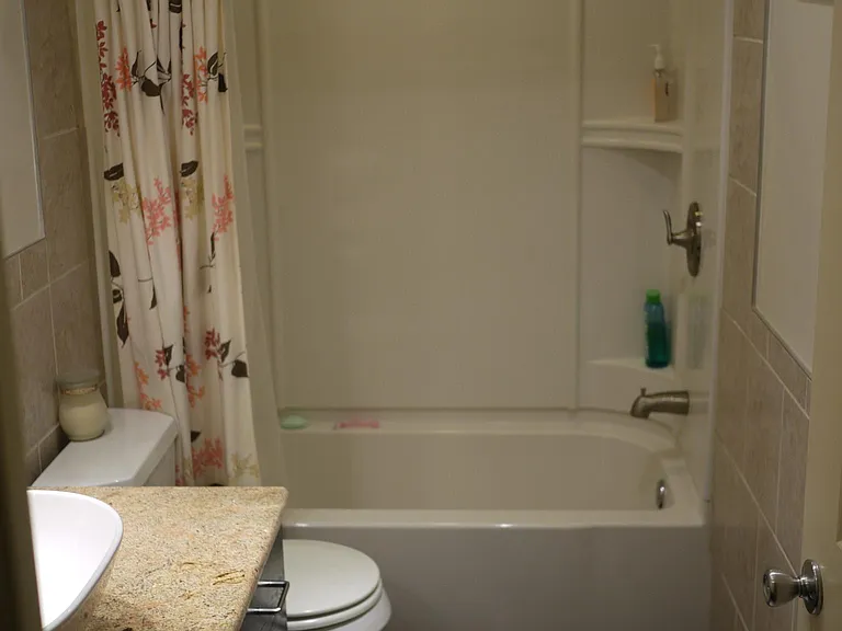 122 Glendale Dr — Photo 5