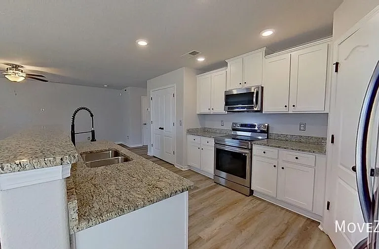 5003 Zulli Ln — Photo 17