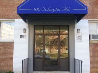100 Schuyler Rd APT 102, Silver Spring, MD 20901