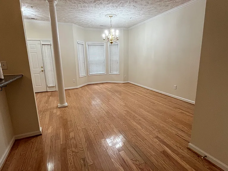 516 Lionshead Rd #4 — Photo 2