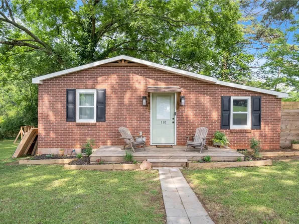 110 Malibu Ct, Seneca, SC 29678