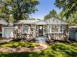 8133 Titus Rd, Saint Louis, MO 63114