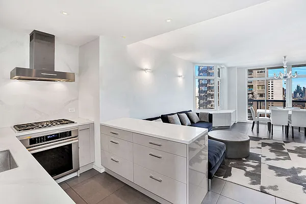 Sold by Compass | media 8