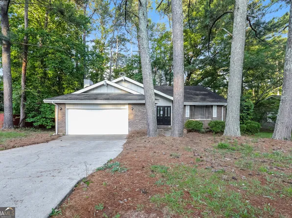 826 Duke Ct, Jonesboro, GA 30238