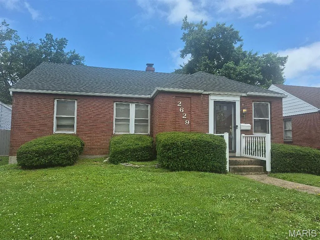 2629 Grand Ave photo 1